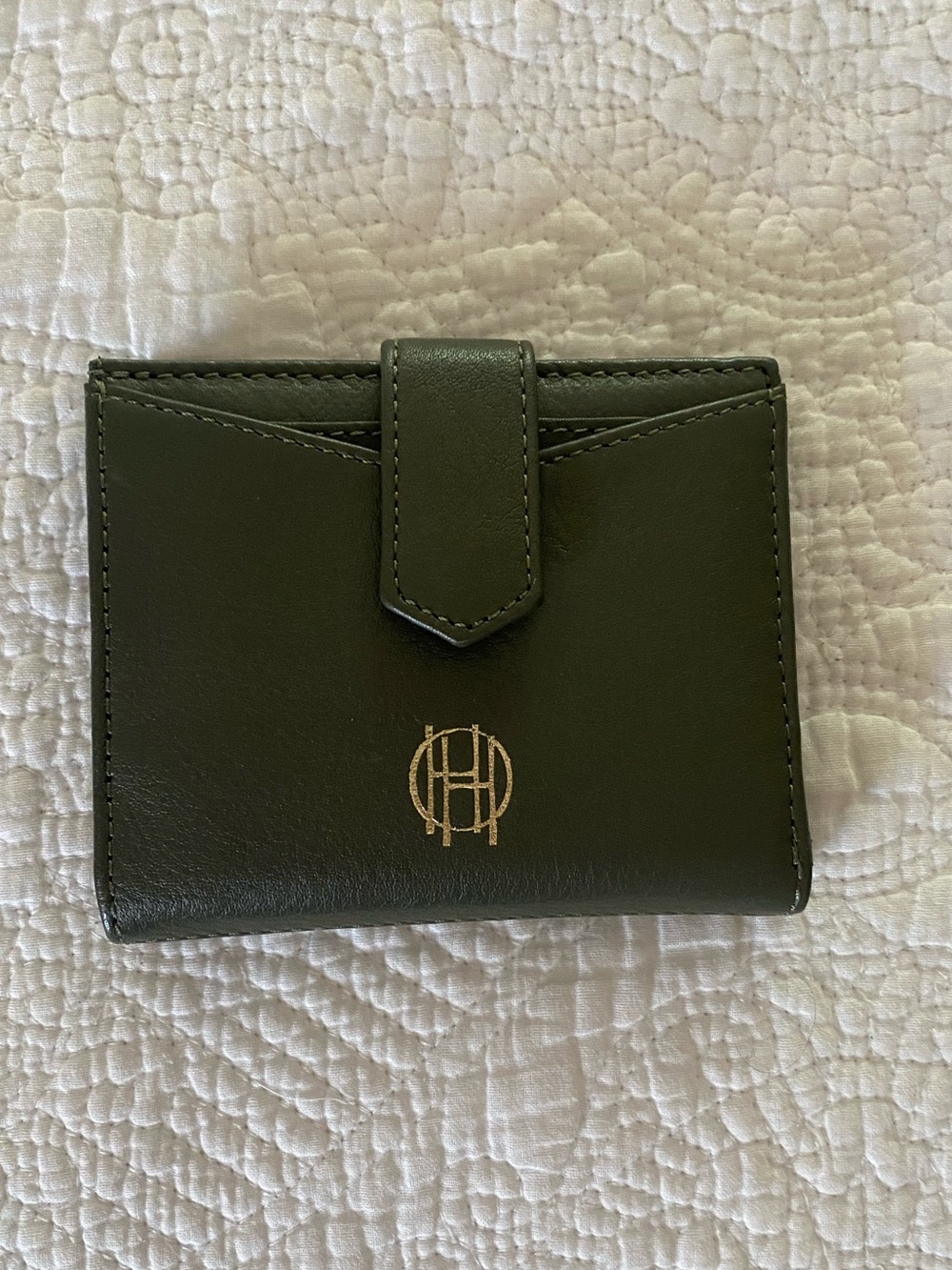 House of Harlow Green Wallet Like New